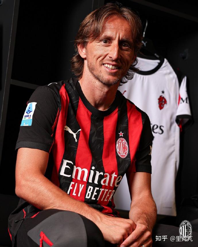 同样是2018届选秀，特雷杨生涯12413分！布伦森9809分，东契奇和SGA呢？