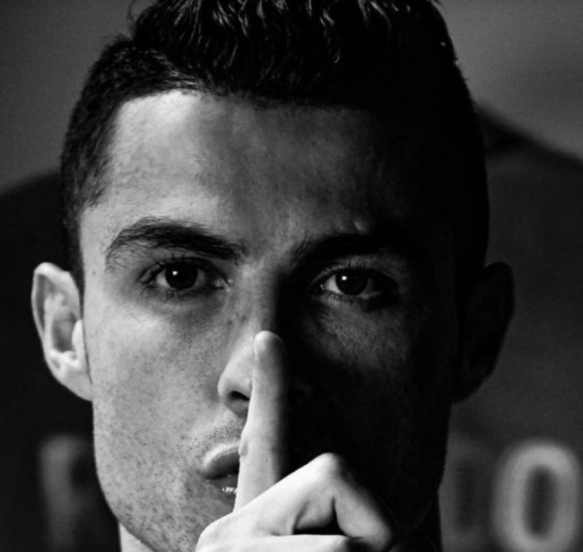 第五人格新晋一姐，初登赛场便已奠定统治地位，新时装在路上了！