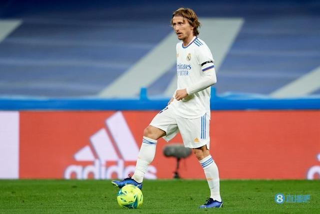 许利民：周琦眼睛受伤和去年类似，明天会去眼科做详细检查